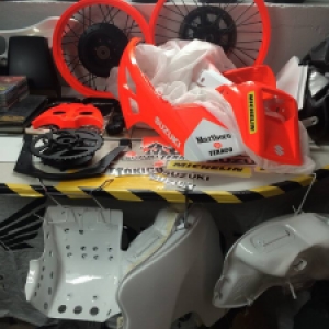 Pintura  Suzuki DR 800 Big (Paris Dakar 1988)