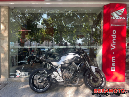 YAMAHA MT-07