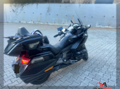 Honda GL1800 GoldWing Manual - Imagem 3