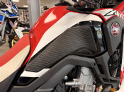 HONDA CRF1000L AFRICA TWIN - Imagem 13